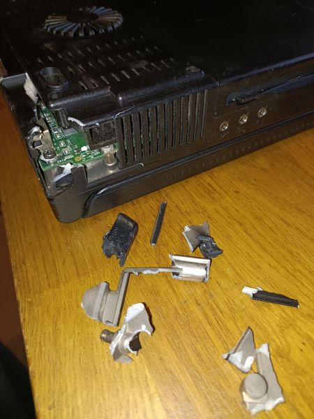 8500c_damage_2.jpg 8500c_damage_2.jpg